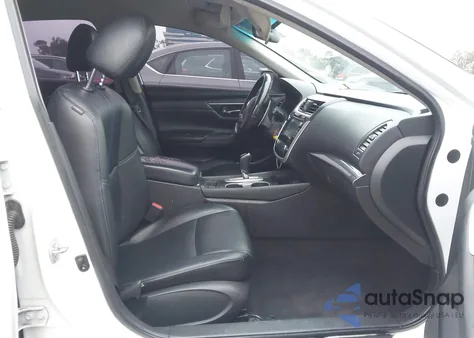 2018 Nissan Altima 2.5 Sr z USA, uszkodzony, nr VIN 1N4AL3AP4JC220904